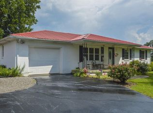 2901 Hurricane Creek Rd, Lawrenceburg, TN 38464