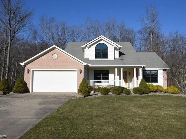 50 Savannah Ct, Canfield, OH 44406