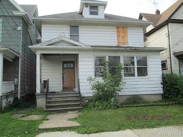 2nd image of 2007 La Salle Ave
