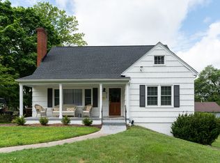 415 Cherry Ave APT 1, Waynesboro, VA 22980