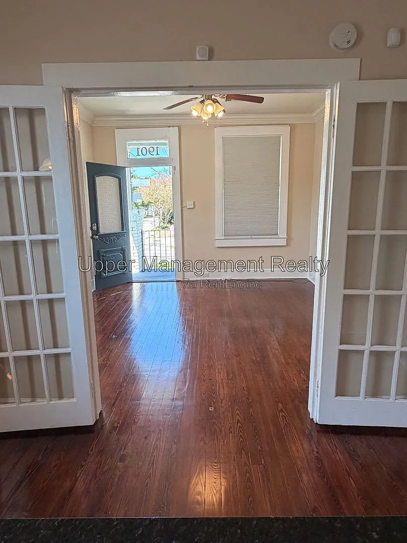 2 bed, 1.0 bath, 800 sqft, $1,650 — Photo 3