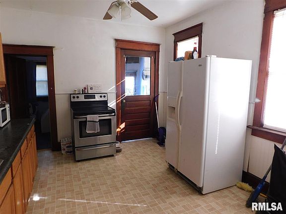5th image of 2312 W 1st St