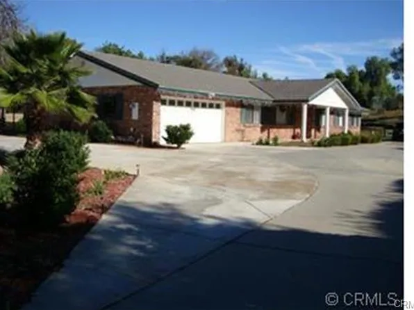 15646 Rancho Viejo Dr, Riverside, CA 92506