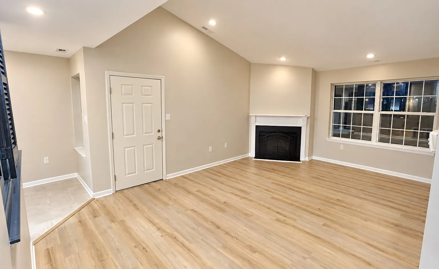 8 Driftwood Ct — Photo 2