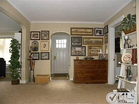 3rd image of 1021 Stockbridge Ave