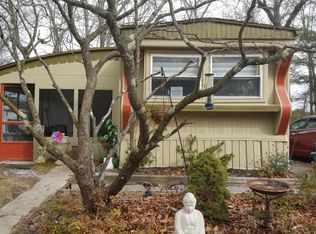 54 Boxwood Dr, Jackson, NJ