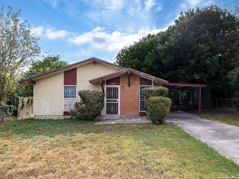 1st image of 4807 Castle Pines