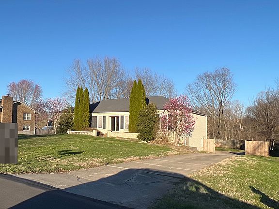 2nd image of 3506 Tony Ln