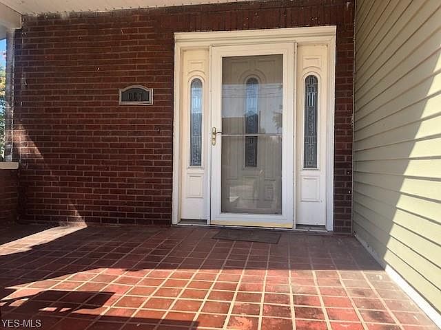 1st image of 667 E Erie Ave