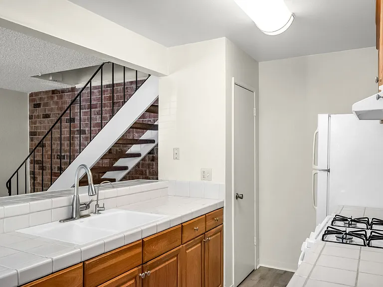 2731 Bidwell St #2 — Photo 9