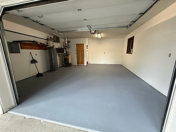 2nd image of 3246 Adams Dr #1