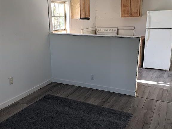 2nd image of 4307 Marshall Dr #A