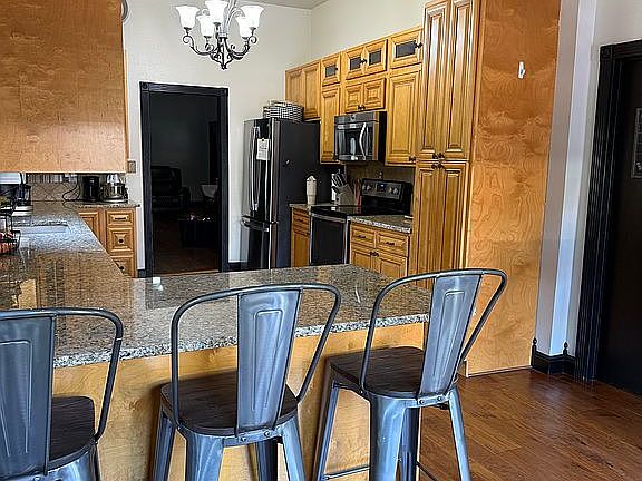4th image of 600 N Green St