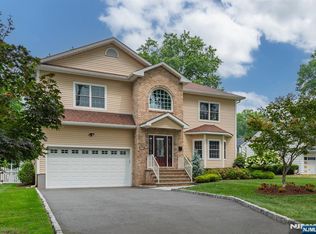 20 Rocklynn Pl, Glen Rock, NJ 07452