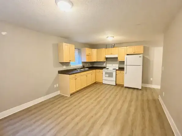 9751 160a St #1A, Surrey, BC V4N 5M1