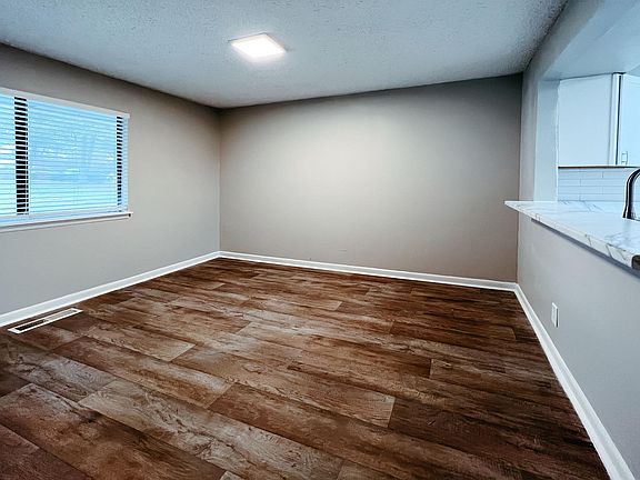 3rd image of 825 S Dickerson Rd #186