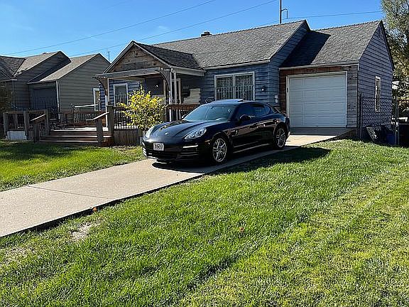 3rd image of 7232 Forest Ave