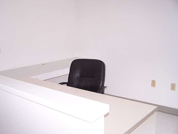 3rd image of 7 Cummings Ln #2