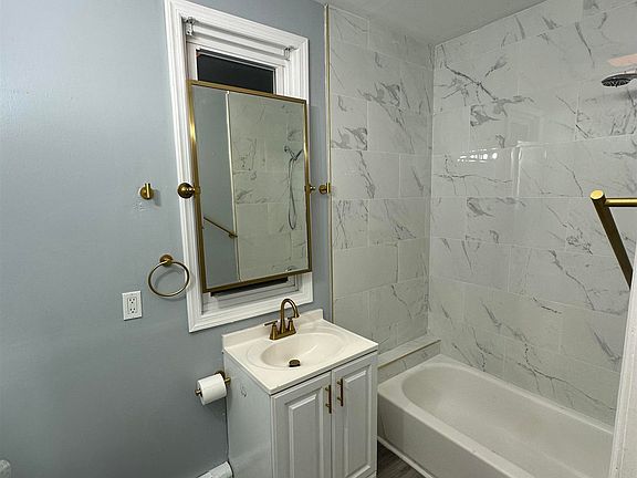 5th image of 313 Pearsall Ave Floor 2
