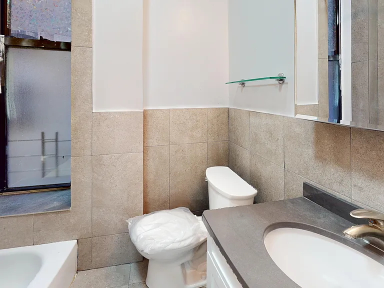 312 E 91st St #1E — Photo 12