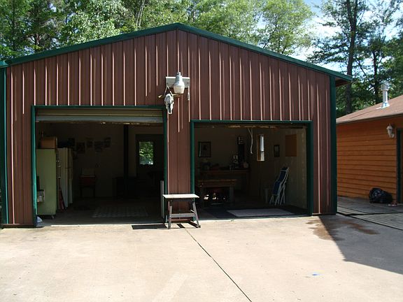 Garage/Entertainment area