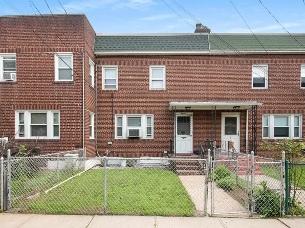 11 Veterans Ct, Bayonne, NJ 07002