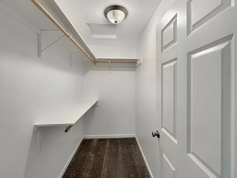 2303 N Broadway St — Photo 49