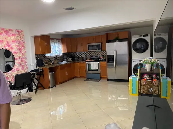 3115 NW 58th St, Miami, FL 33142