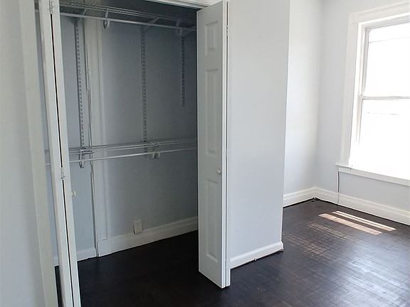 4th image of 15 Lamberton St Fl 2