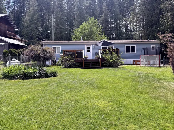 19 W Poirier Rd, Mara, BC V0E 2K0