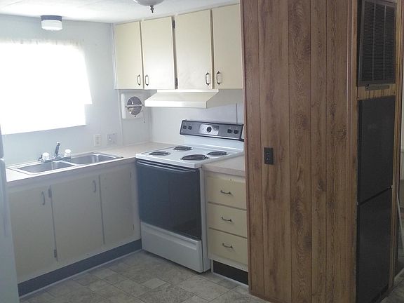 5th image of 135 Briarwood Dr