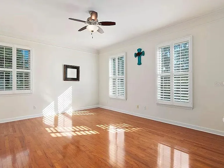 1119 Belleaire Cir — Photo 23