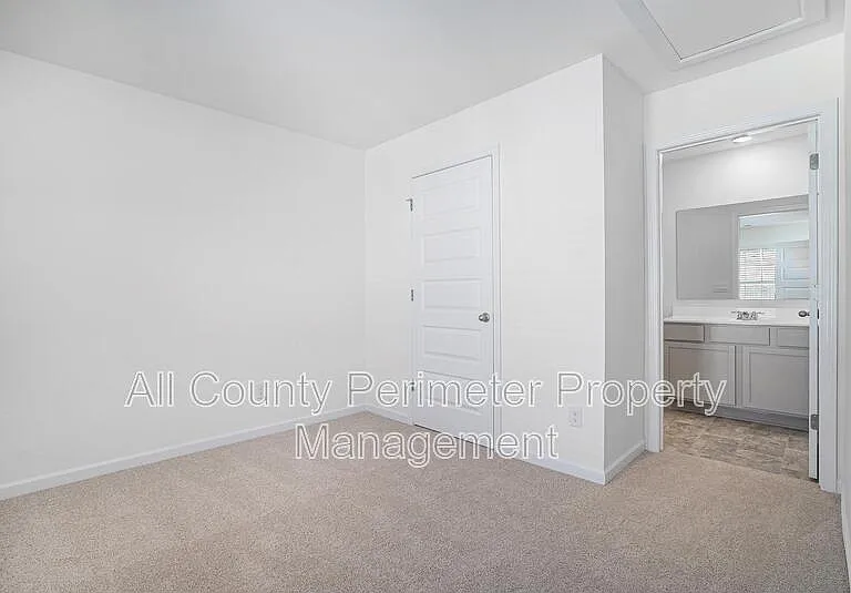 607 Silver Moon Dr — Photo 25