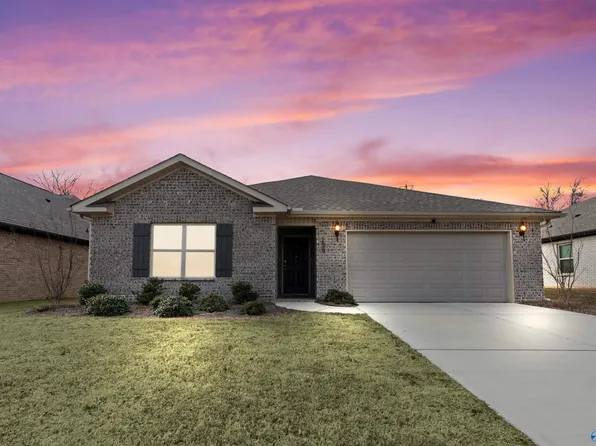 139 Varina Dr, Owens Cross Roads, AL 35763