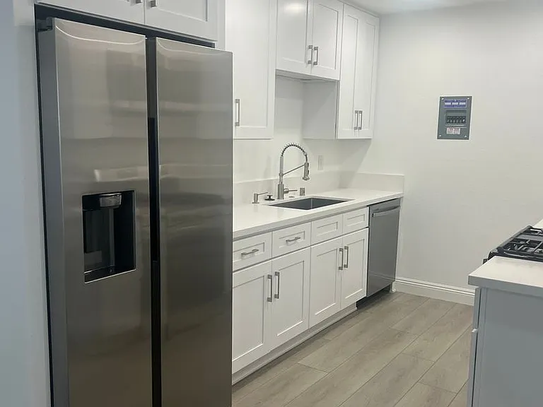 Westpark Apartments — Photo 11