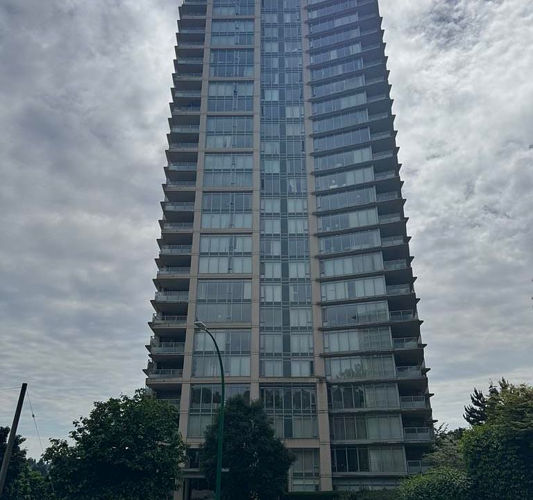 1st image of 2133 Douglas Rd #2506