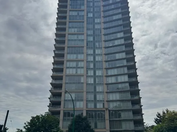 2133 Douglas Rd #2506, Burnaby, BC V5C 0E9