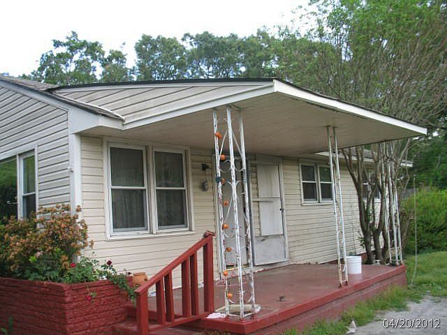 2nd image of 103 Charles St