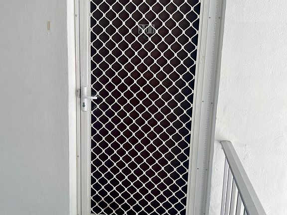 5th image of 2302 Sunrise Boulevard #3-201