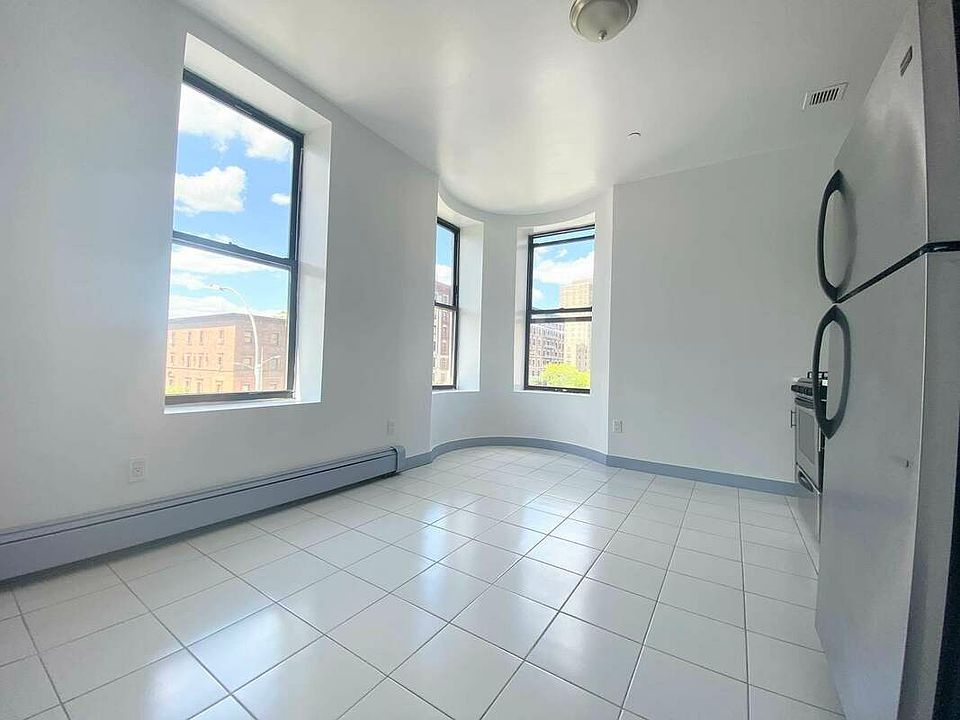 1st image of 2375 Adam C Powell Blvd #5