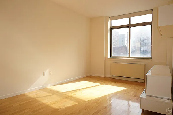 Rented by Halstead Real Estate | media 22