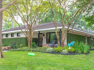 2110 Lazybrook Dr, Houston, TX 77008
