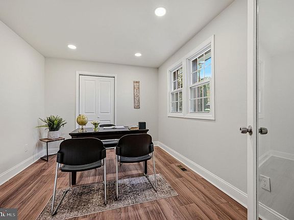 4th image of 639 Ridgeview Rd
