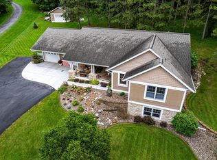 N5540 Moos Rd, Onalaska, WI 54650