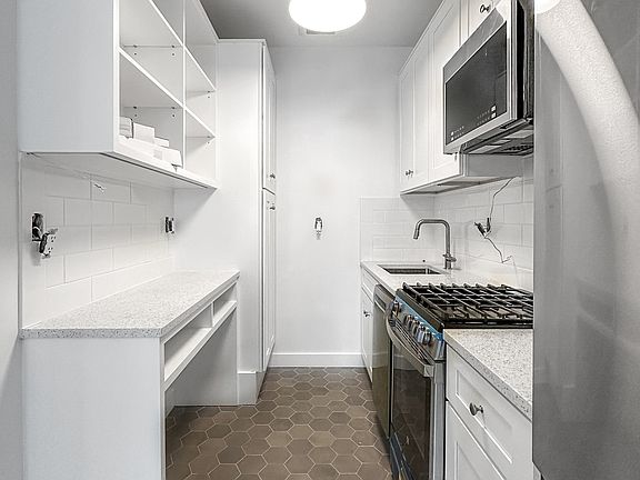 3rd image of 29 W 8th St APT 4F