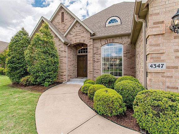 3rd image of 4347 E Oakmont Dr