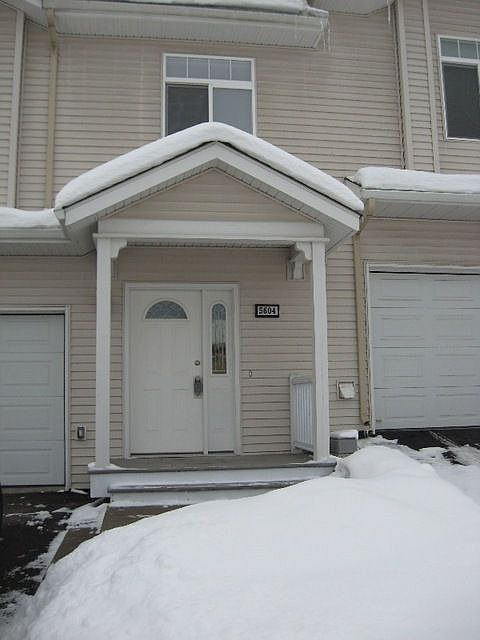 2nd image of 5604 Tudor Square Ct