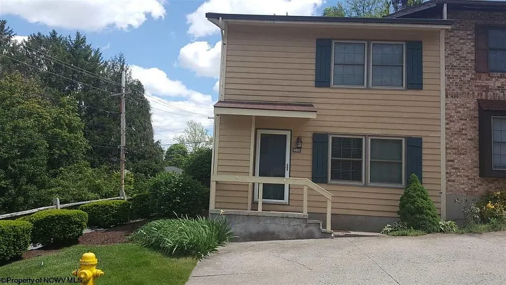20 Regency Ct photo 1