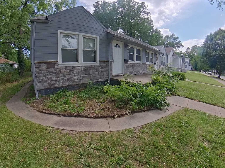 509 Moro St — Photo 4