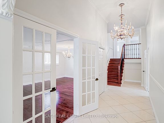 4th image of 40 Beamsville Dr